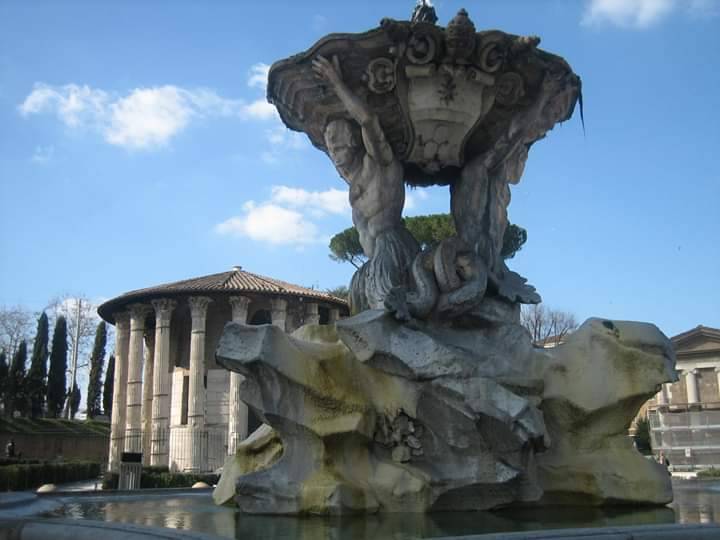 Place Piazza della Bocca della Verità