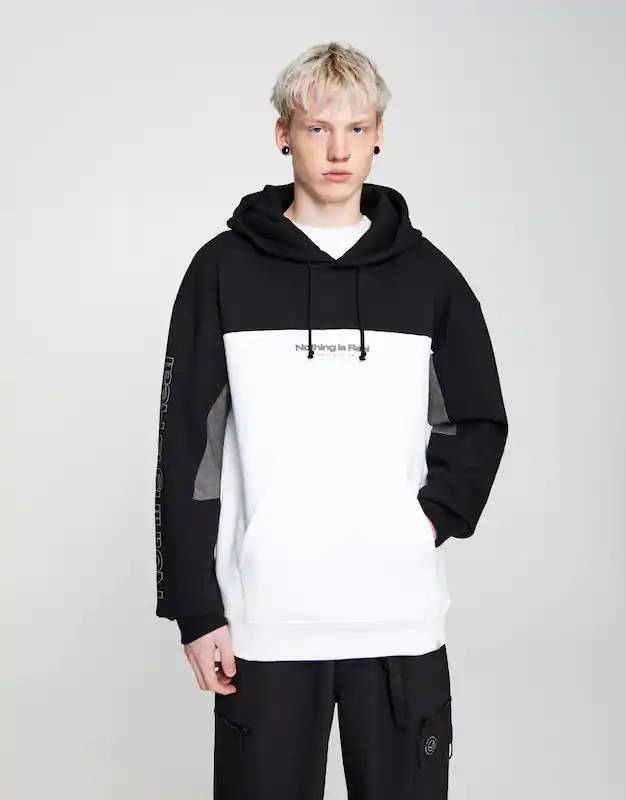 Productos SweatShirt Black and White with Contrast mensage 