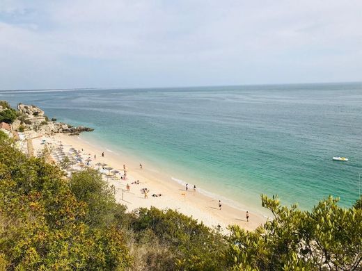 Praia dos Galapinhos