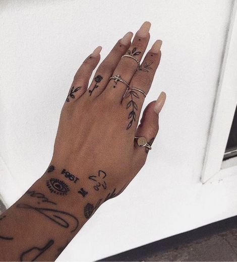 Tattos na mão 