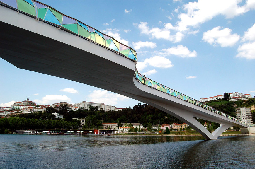 Lugar Ponte Pedonal Pedro e Inês