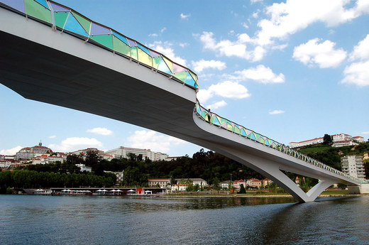 Ponte Pedonal Pedro e Inês