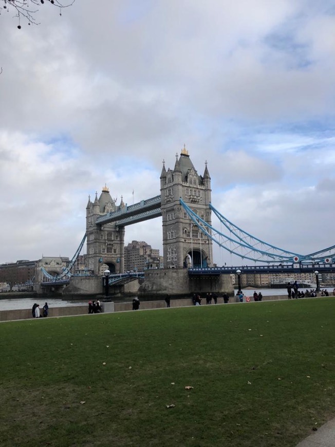 Place Tower Bridge