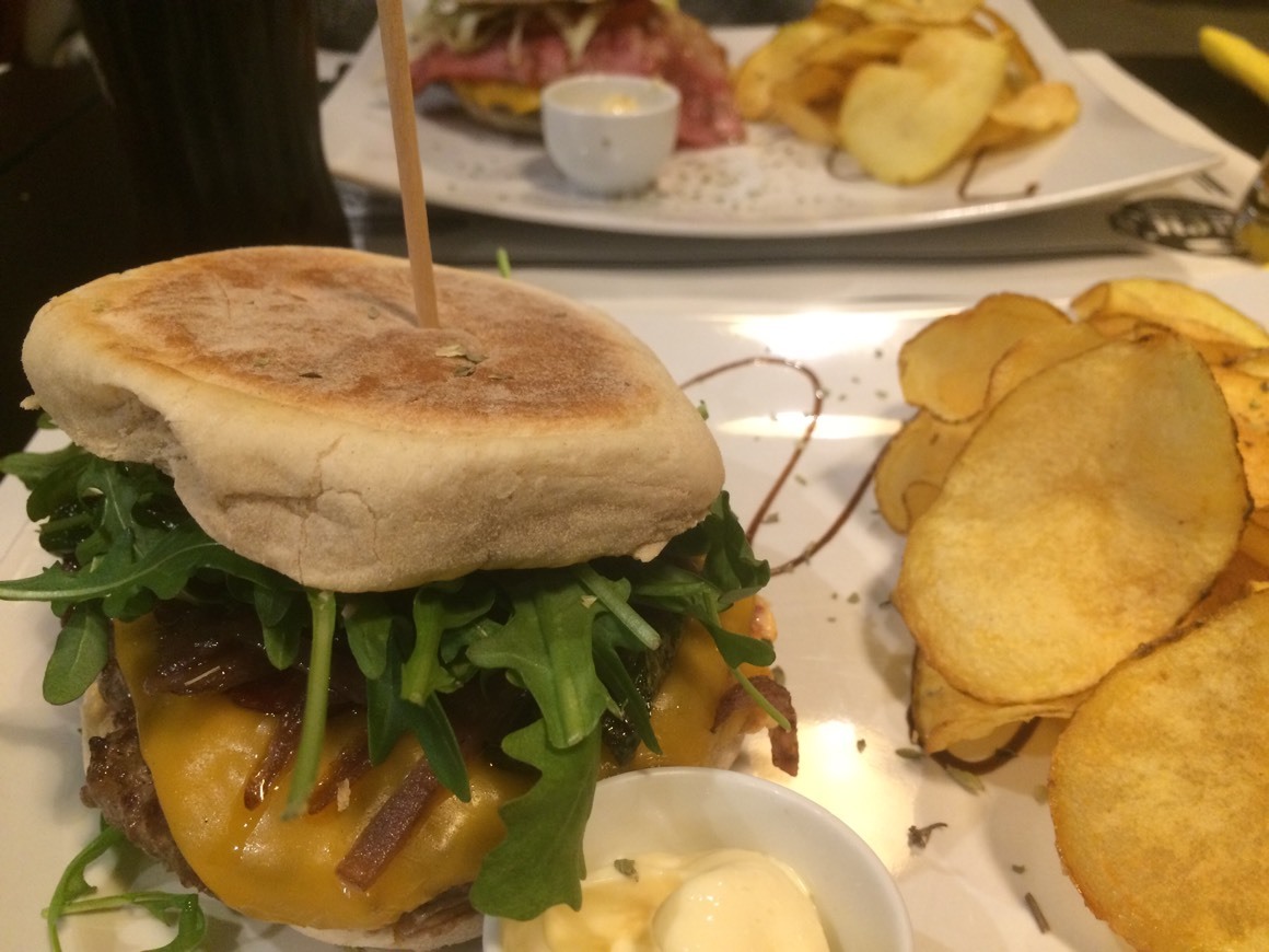 Restaurantes Cacu's Burger