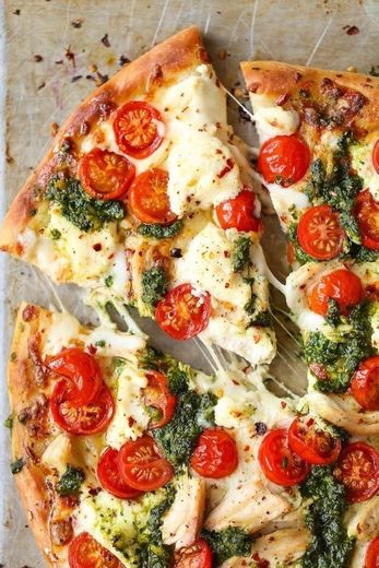 Pizza 🍕 hummm love it 