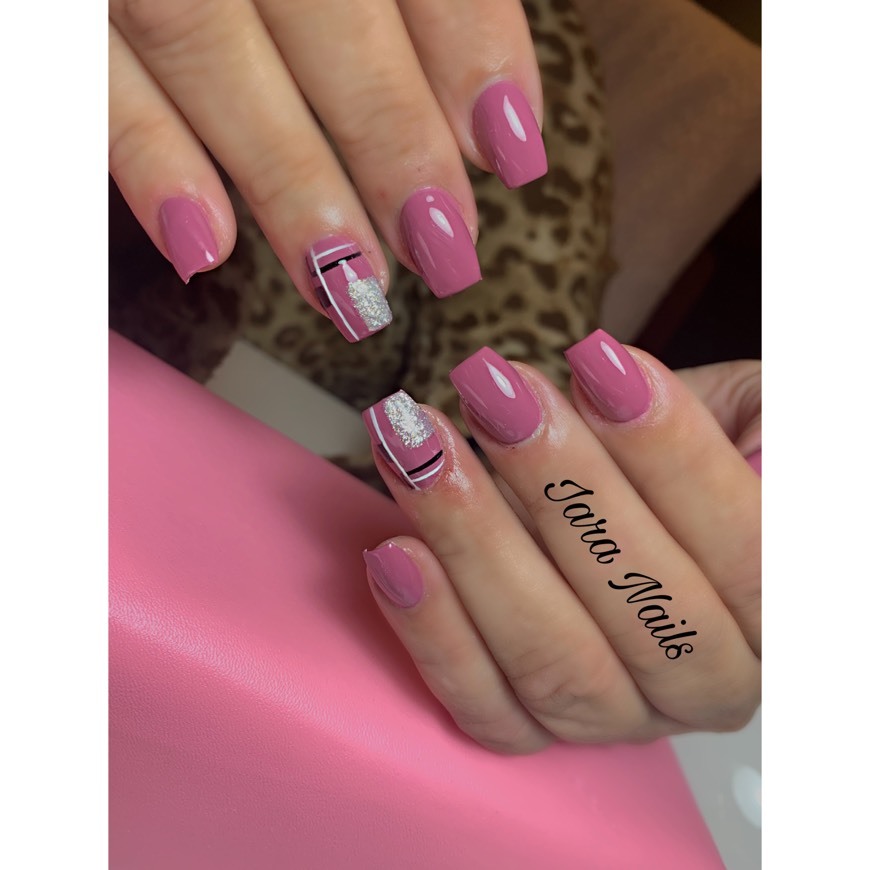 Social Nails 15