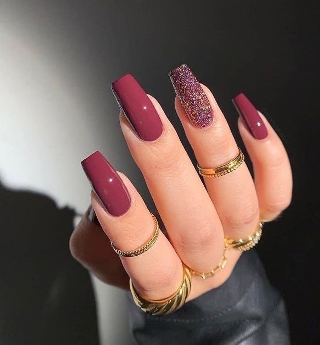 Moda Eu amooo unhas em tons avermelhados e vocês??