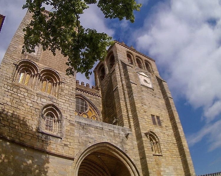 Place Catedral de Évora