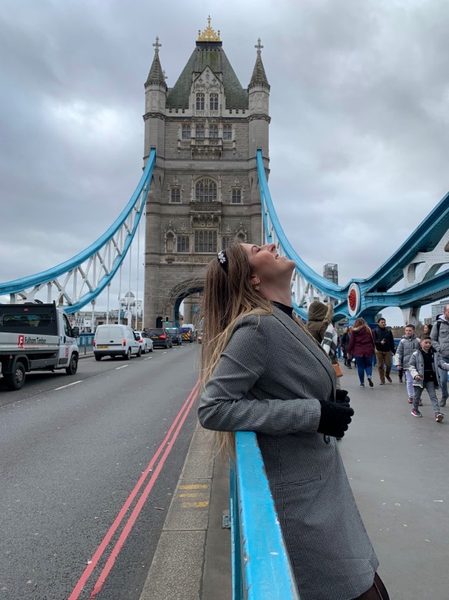 Place Tower Bridge