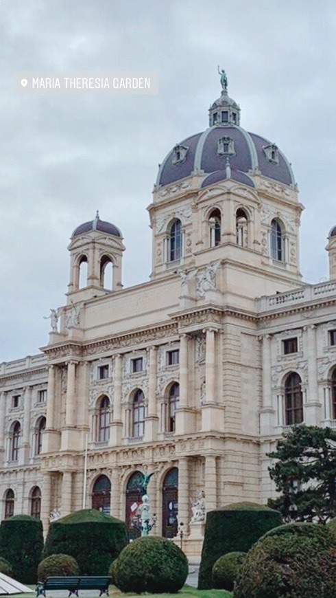 Place Maria-Theresien-Platz