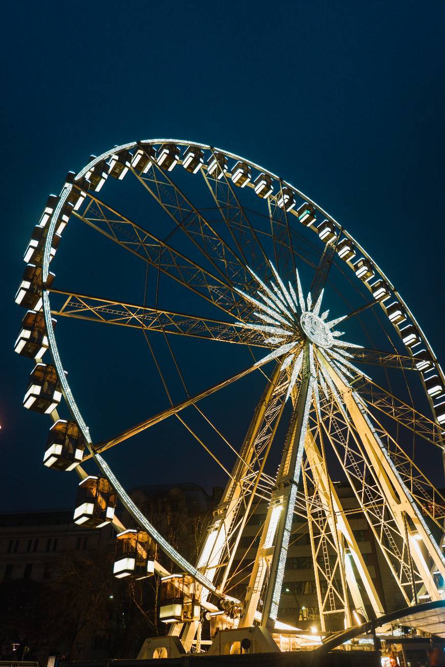 Place Budapest eye