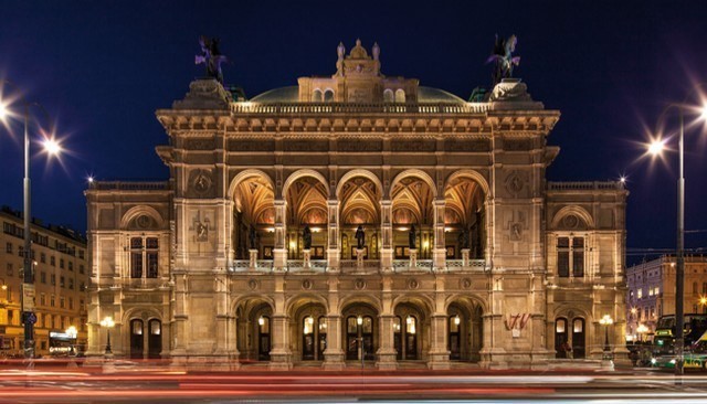 Place Vienna Operahouse