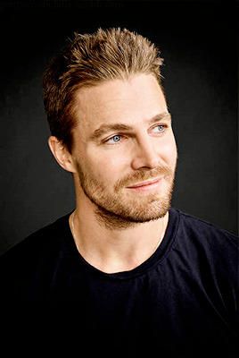 Stephen Amell