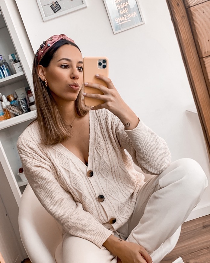 Social Cardigan 