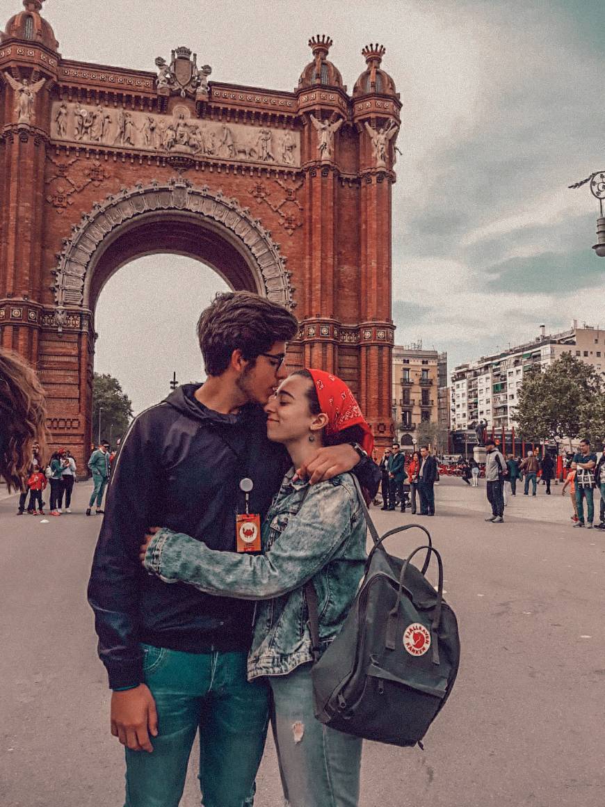 Place Arc de Triomf