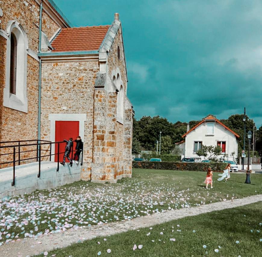 Place Sainte-Geneviève-des-Bois