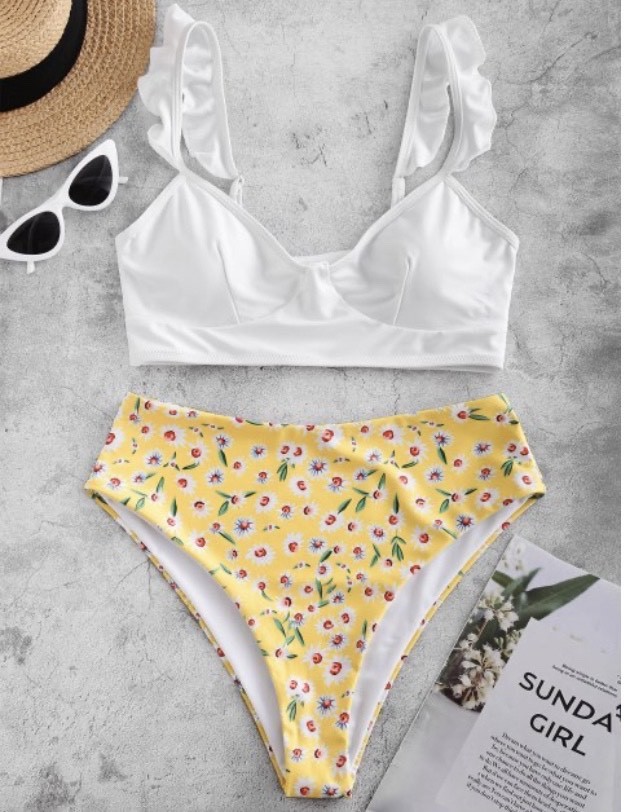 Moda Bikini com flores 