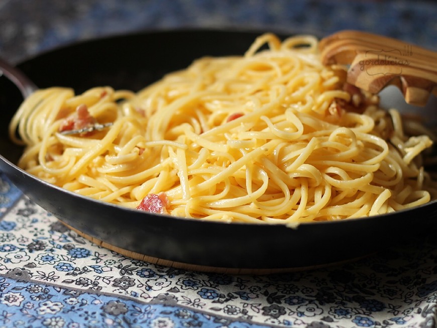 Moda Massa à carbonara