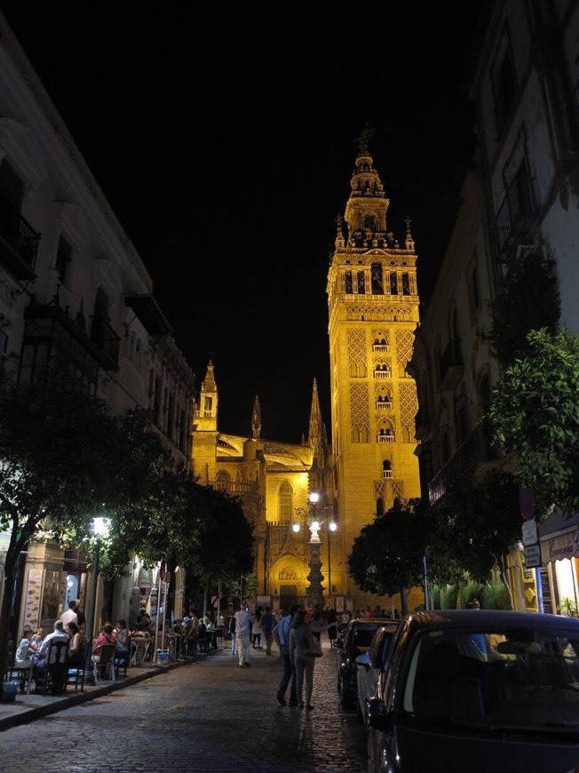 Lugar La Giralda 