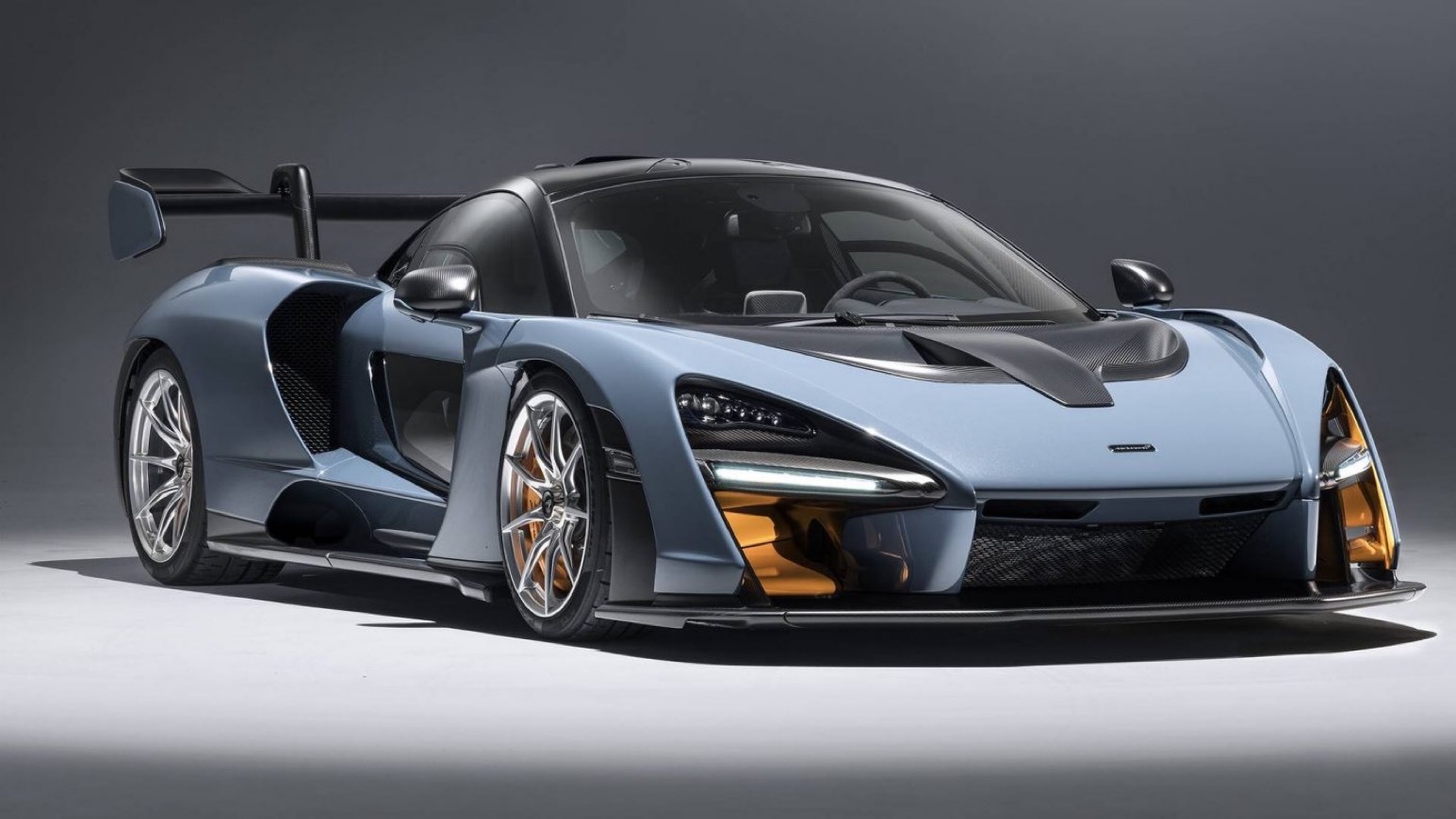 Social McLaren Senna