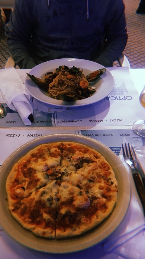 Restaurants Pizzaria Verde e Amarelo