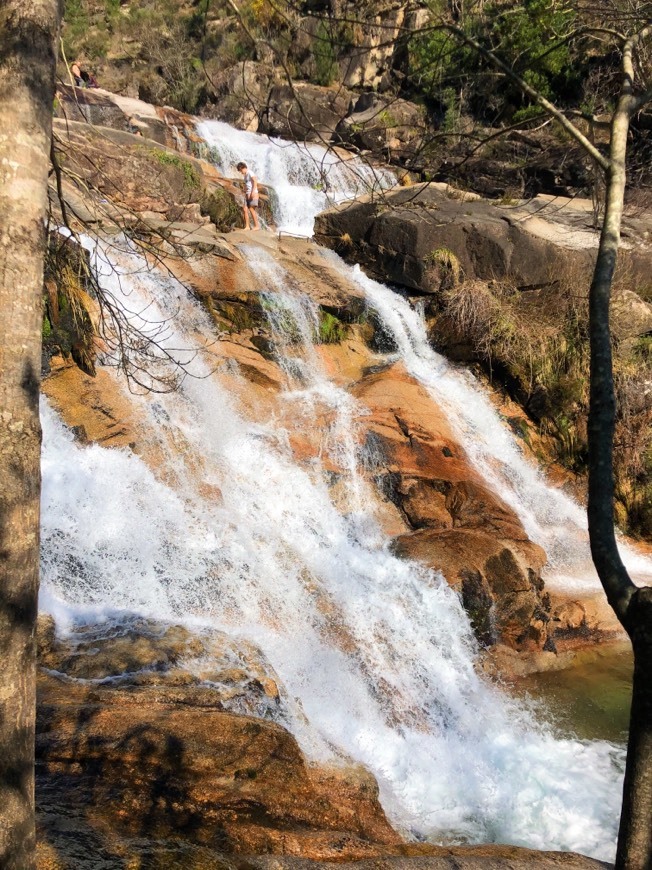 Place Cascata de Várzeas