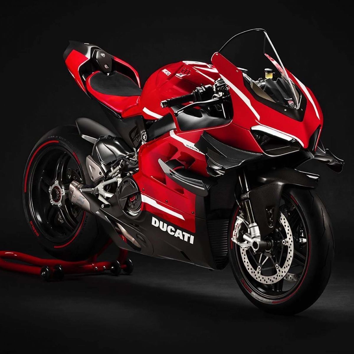 Moda Ducati Superleggera V4