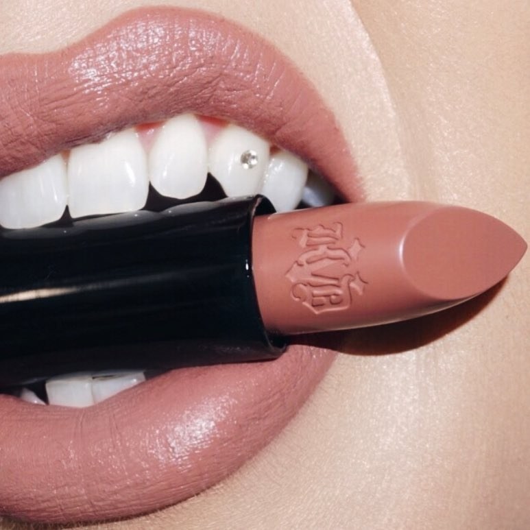 Producto KAT VON D-STUDDED KISS CREME 