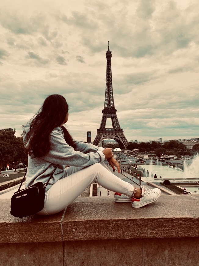 Place Torre Eiffel