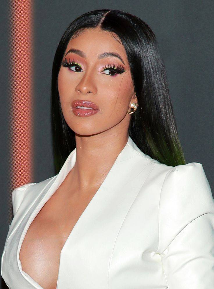 Moda Cardi B