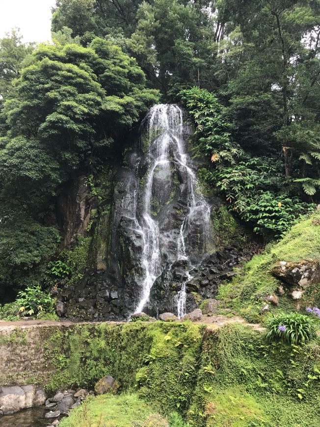 Place Ribeira dos Caldeirões