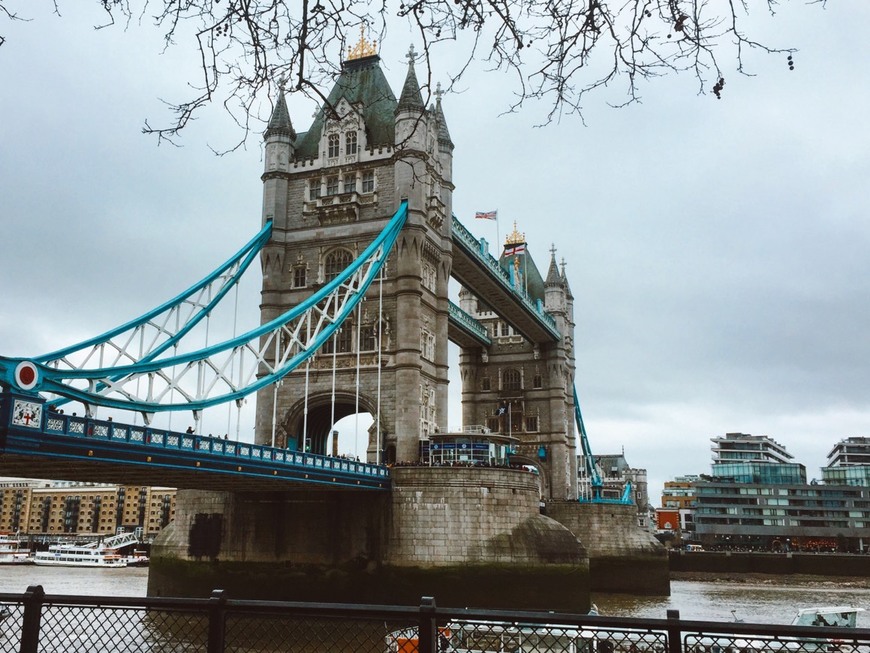 Place Tower Bridge