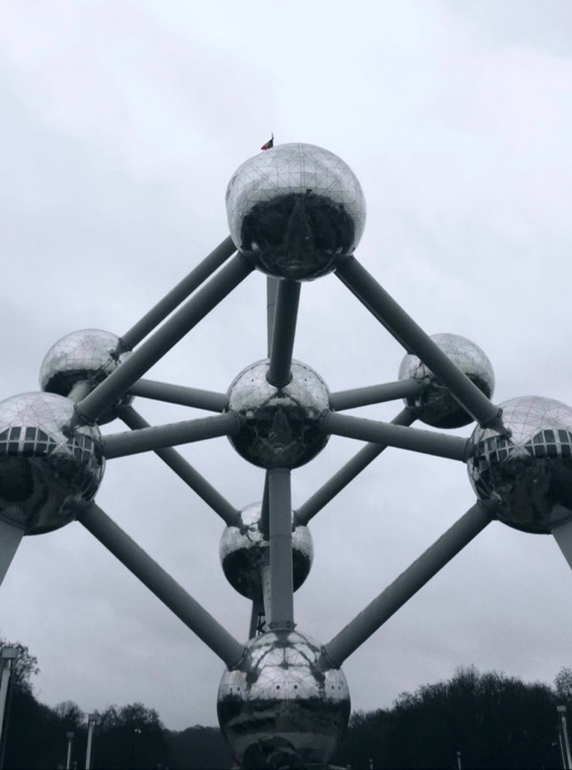 Place Atomium