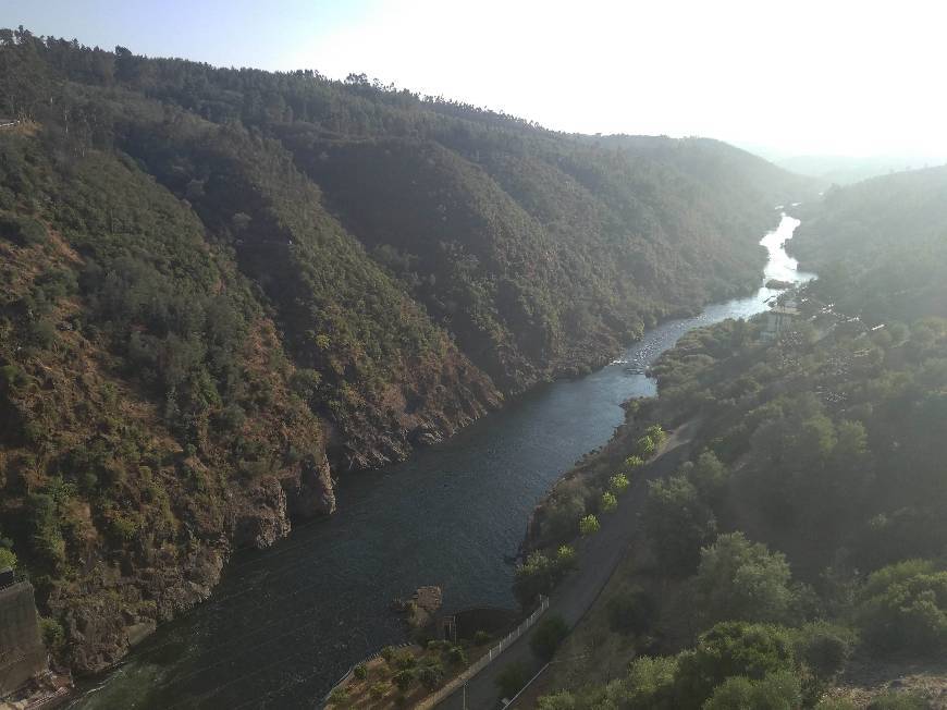 Place Castelo de Bode Dam