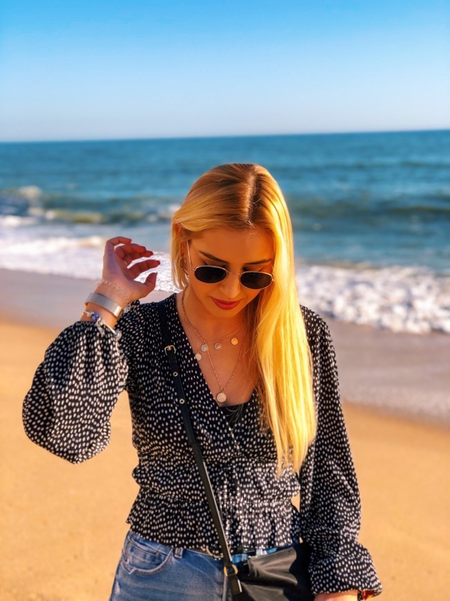 Blusa ás bolinhas