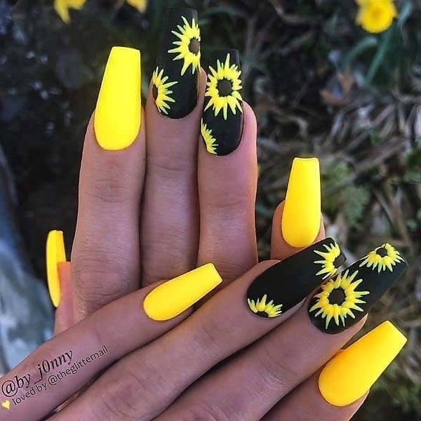 Product BLACK&YELLOW NAILS