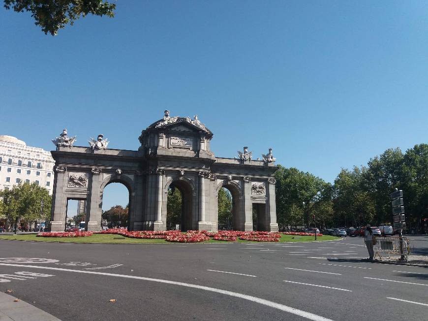 Place Puerta de Alcalá