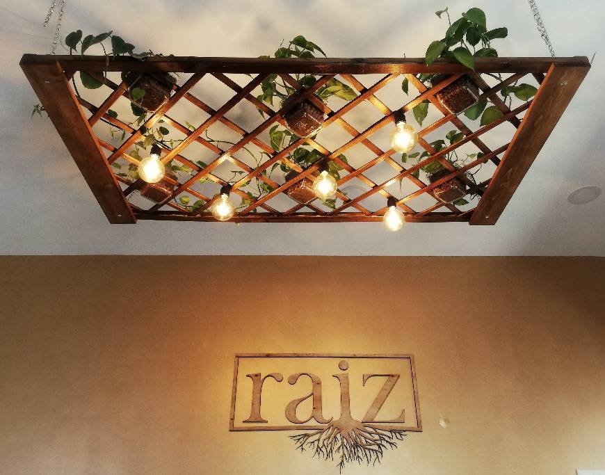 Restaurants Raiz - O Vegetariano do Bairro