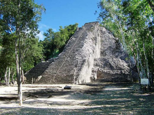 Mayas Ruinas de Coba