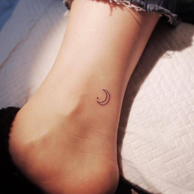 Fashion Moon Tattoo