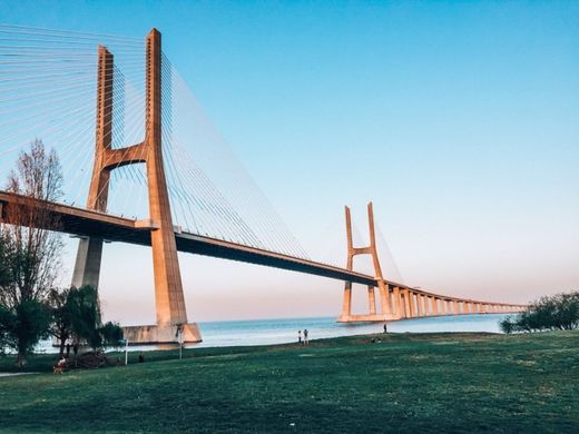 Puente Vasco da Gama