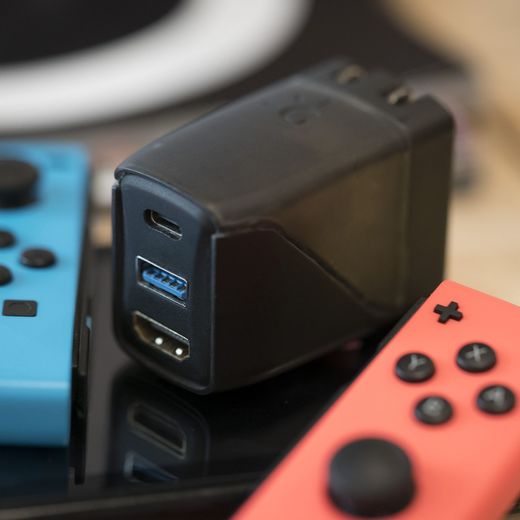 GENKI: Covert Dock for the Nintendo Switch
