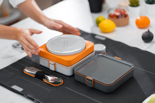 FOLDEAT | A Modular Lunchbox That Unfolds Into An Eating Mat