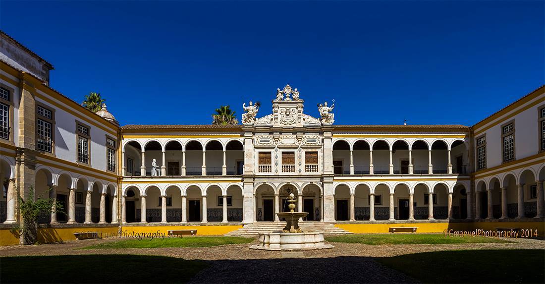 Place Universidad de Évora