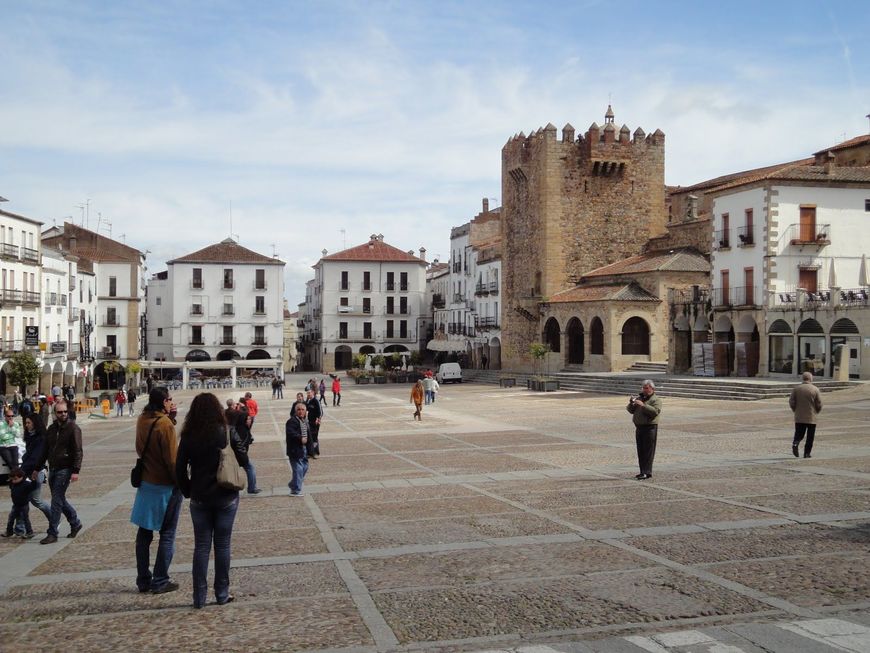 Place Plaza Mayor de Cáceres