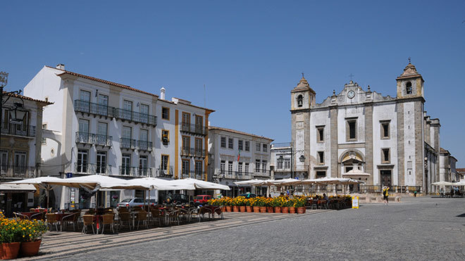 Place Praça do Giraldo