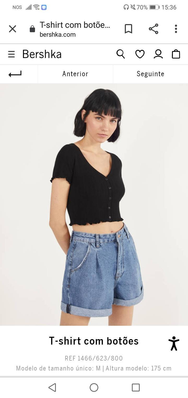 T-shirt com botões