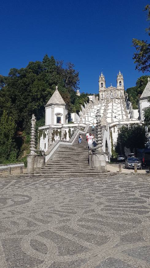 Lugar Largo do Santuário do Bom Jesus