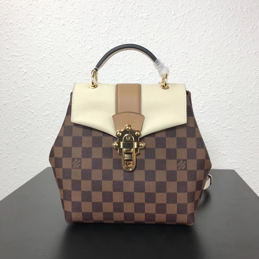 Social Louis Vuitton Clapton Bag 