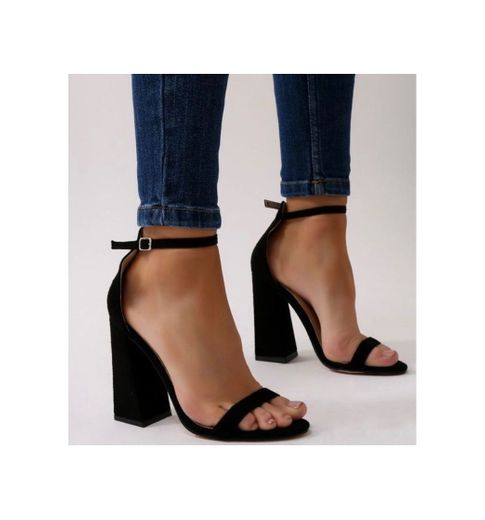 Tacones negros 